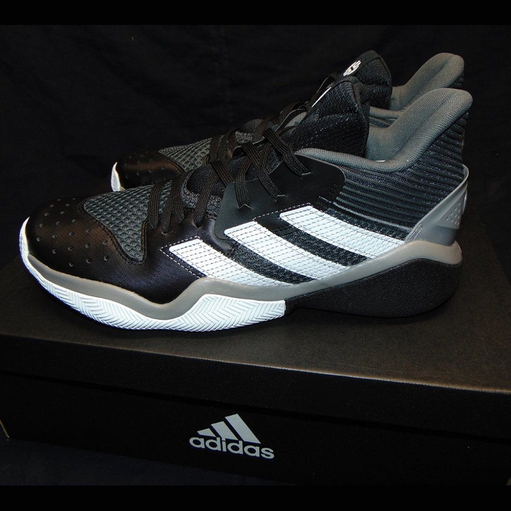 Adidas Harden Stepback Size 10.5 - Brand new n box